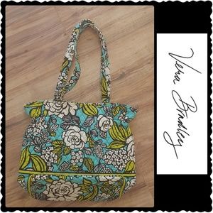 VERA BRADLEY ISLAND BLOOMS PATTERN PURSE